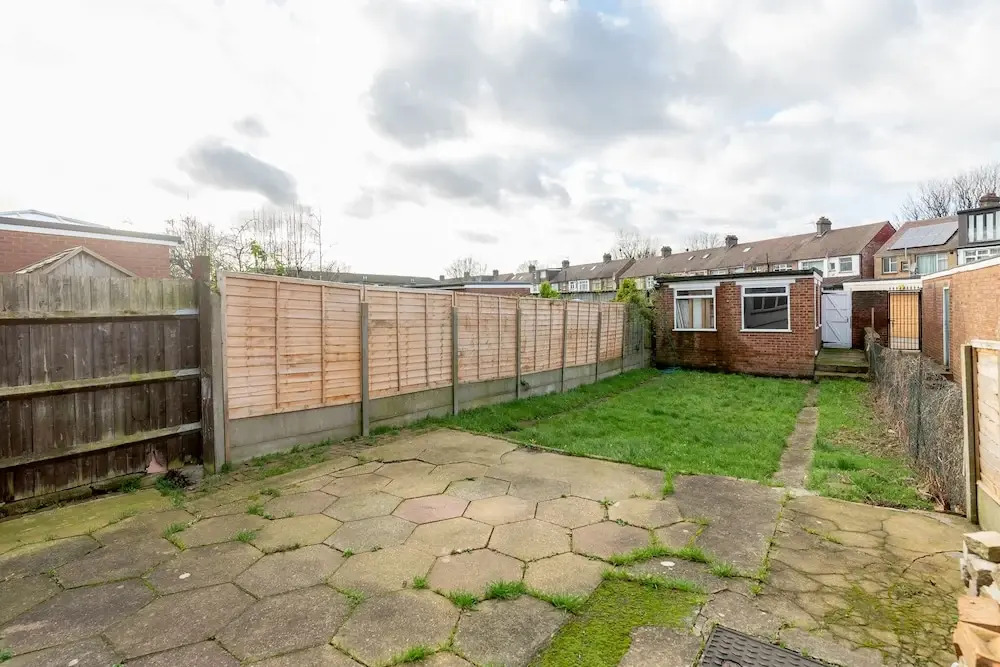 Modern & Spacious 3BR Terraced House