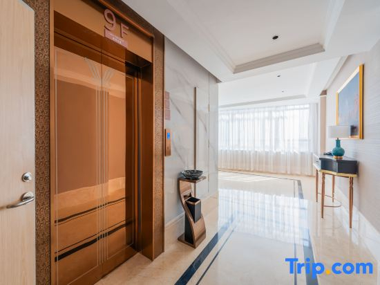 Vienna Hotel (Bachu Century Avenue Store)
