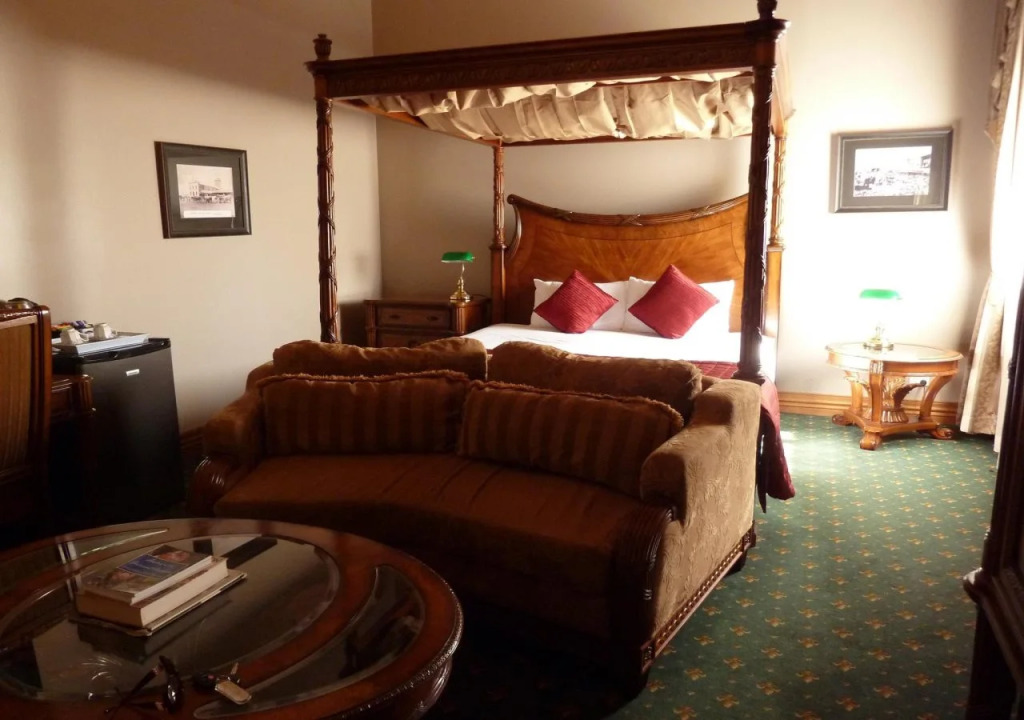 Denison Boutique Hotel