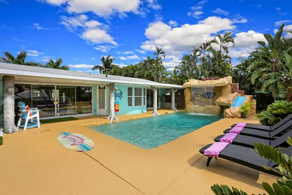 Tropic Like it Hot! Private Tropical Retreat