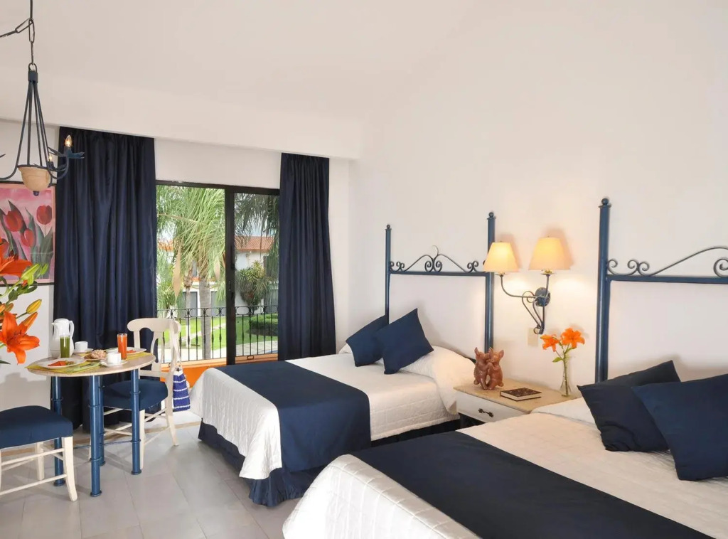 Mision Colima Hotel