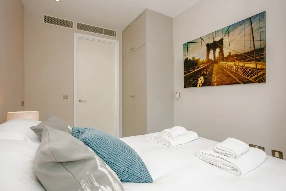 2 Bedroom Canal-side Flat