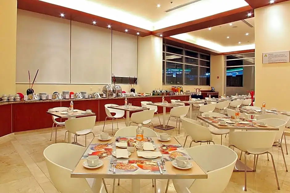 OPUS GRAND Toluca Aeropuerto