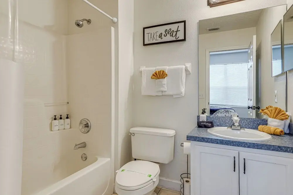 9 Mi to Disney: Home w/ Pool Table & Water Views!