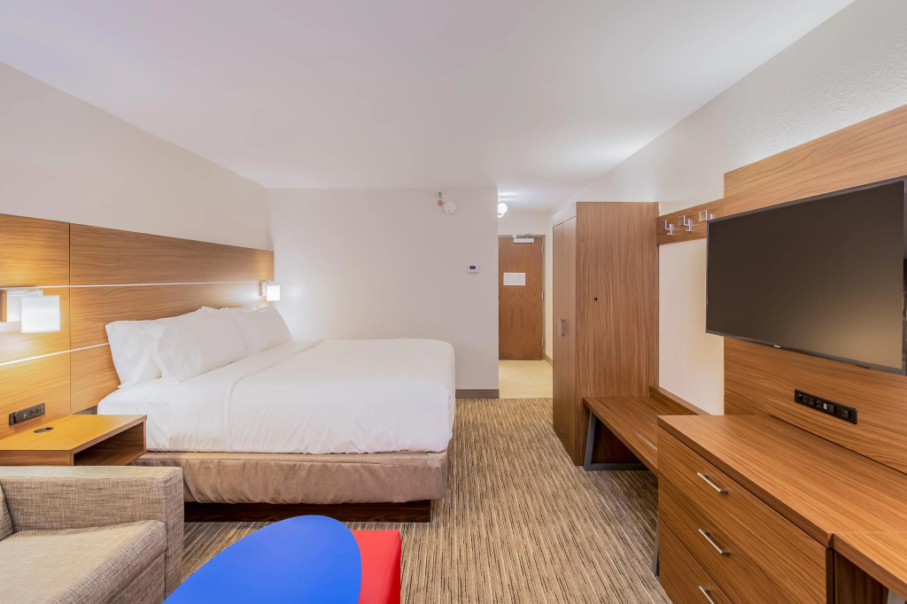 Holiday Inn Express Orange Beach - On The Beach by IHG
