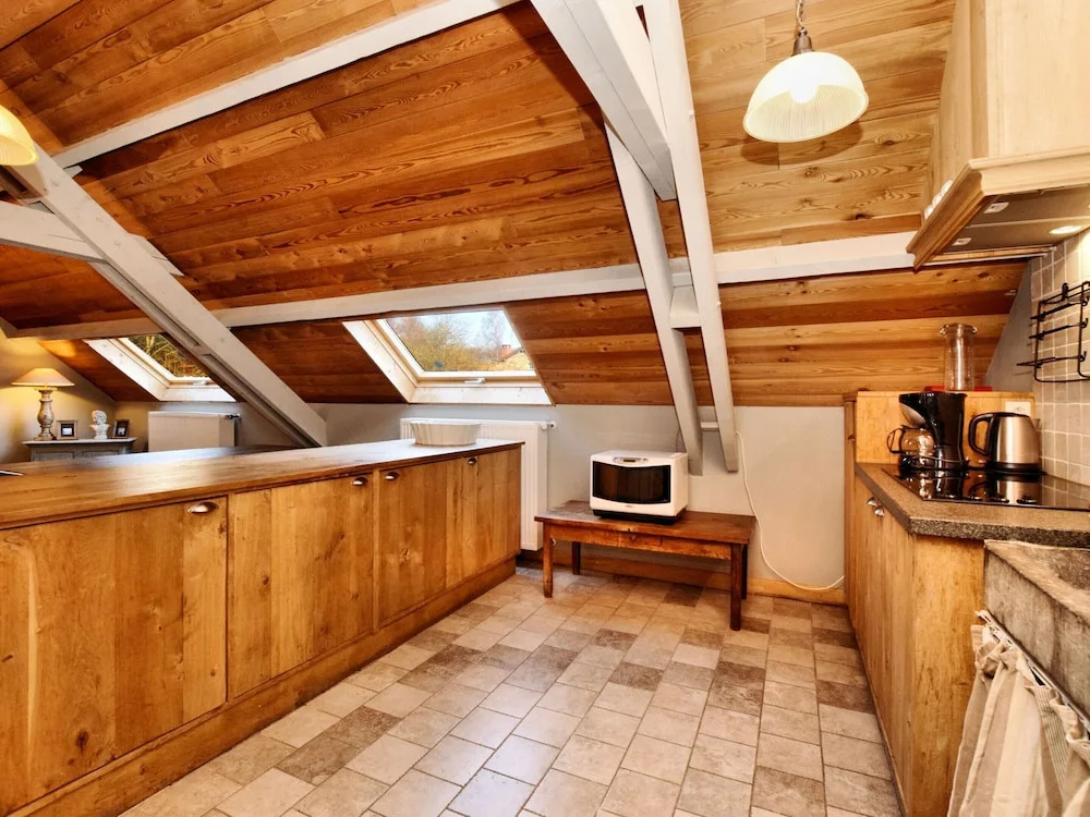 Rustic holiday home in Halleux