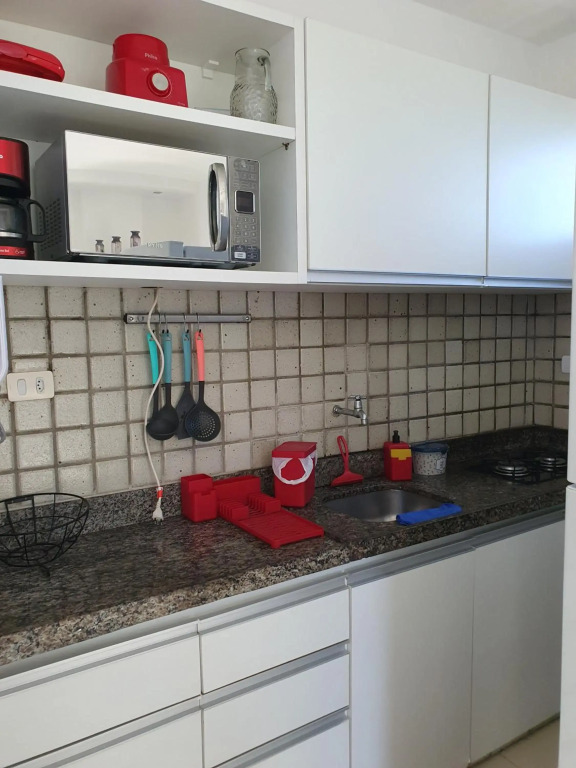 Apto com vista lindíssima para o Mar, a 150 metros da praia