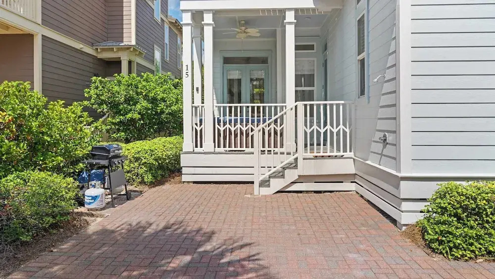 3 Ensuite Bedrooms, Porches & BBQ Near Inlet Beach 30A Ciel Bleu by Avantstay