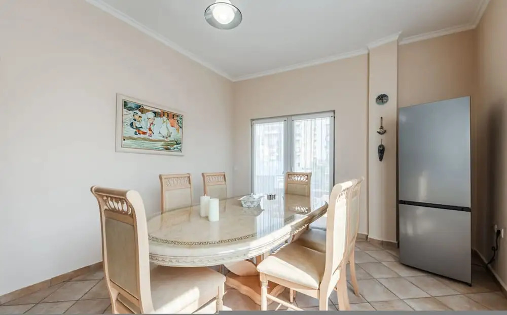 The Old-clock Apartment Modern 2BR