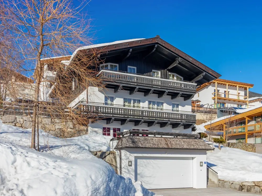 Quiet Holiday Home in Salzburg near Ski Area