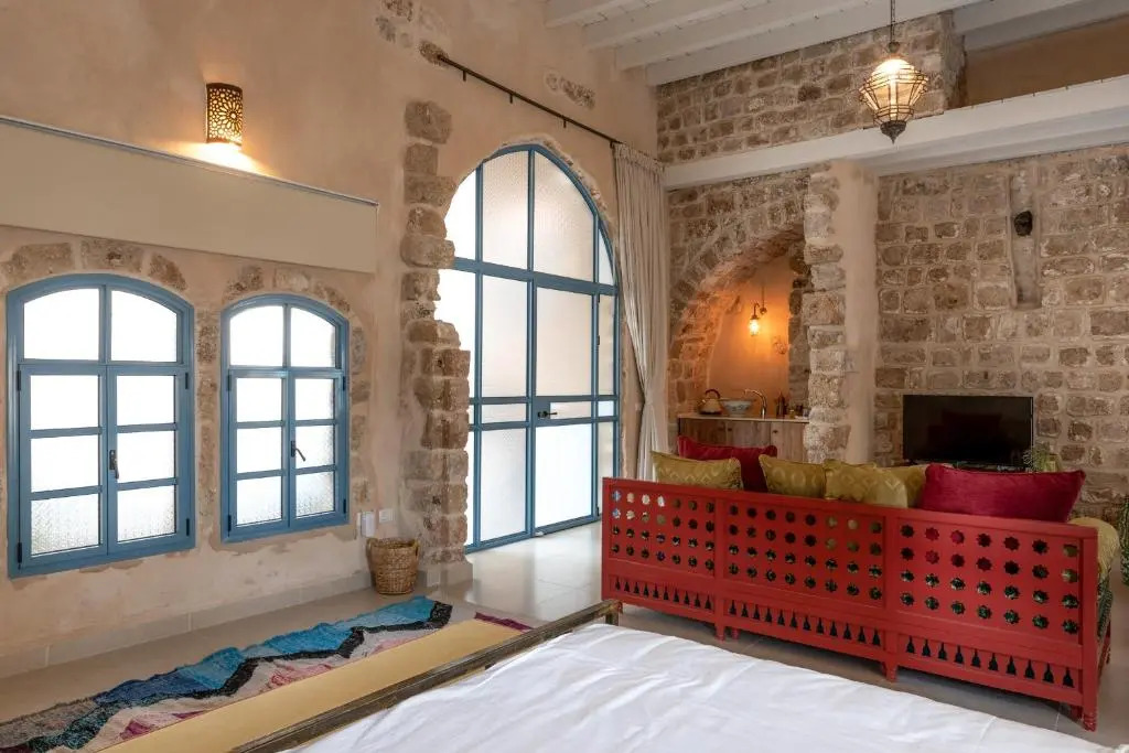 Arabesque Arts & Residency