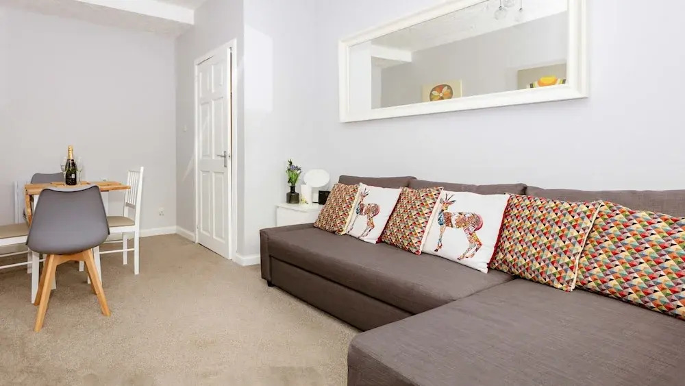 Stirling Central Apartment