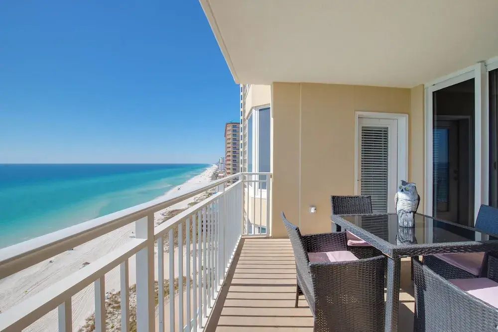 Brand New Throughout! Emerald Beach - Gulf Front! Sleeps 8