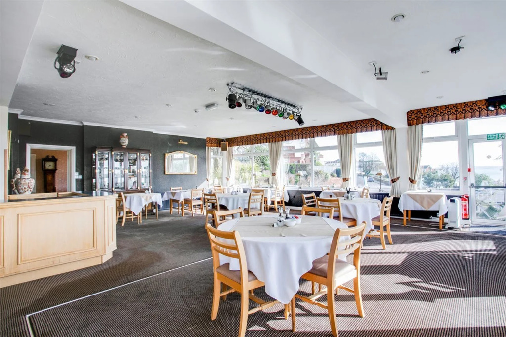 Summerhill Hotel