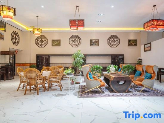 Mingmen Grand Rezen Hotel (Kunlun Lake Hotan New Night Market)