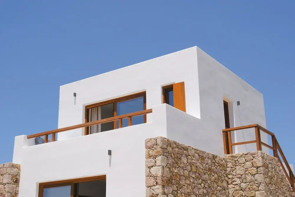 ROOTS Nature Living Milos
