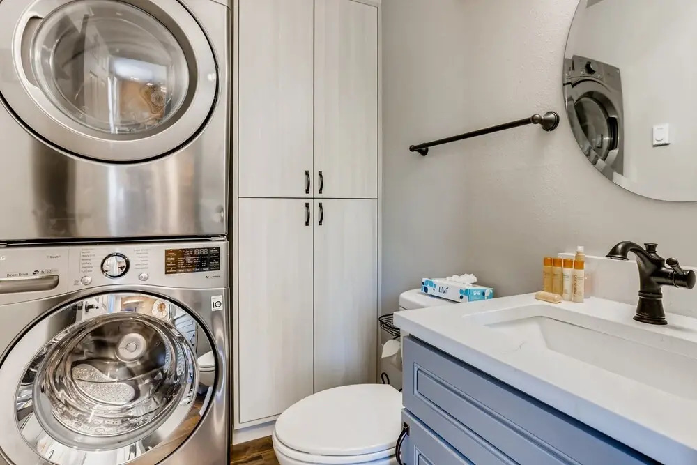 Private Entry, Washer&dryer, Near Town, Lake Dillon! 3 Bedroom Condo by RedAwning