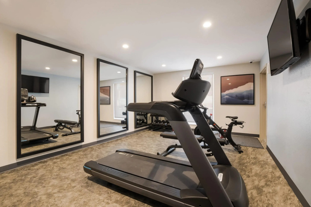 Everhome Suites Corona