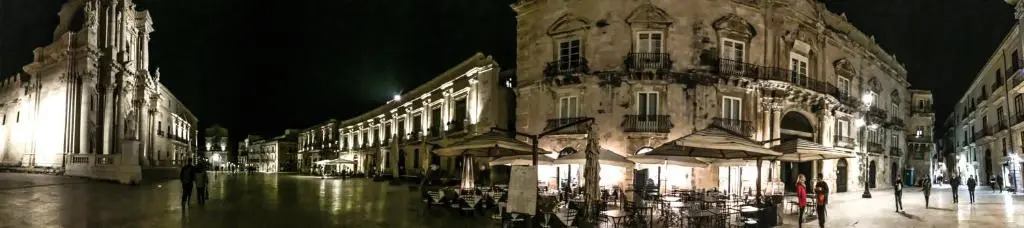 A 50 passi dal Tempio di Apollo