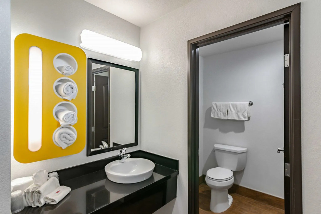 Motel 6-Anaheim, CA