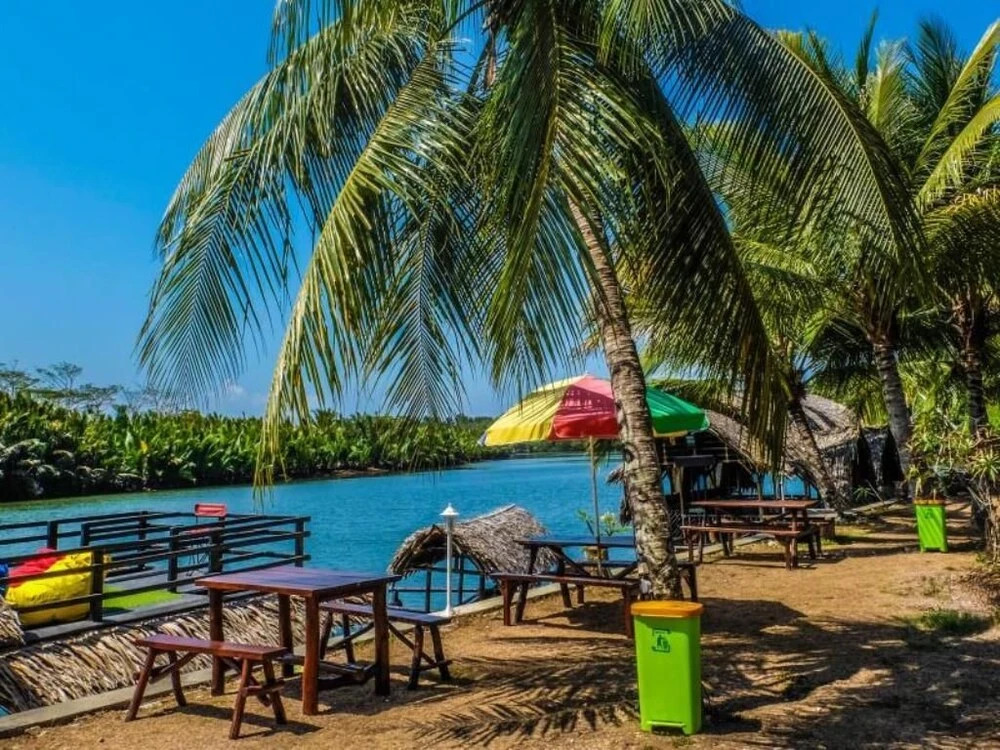 Shane Josa Resort