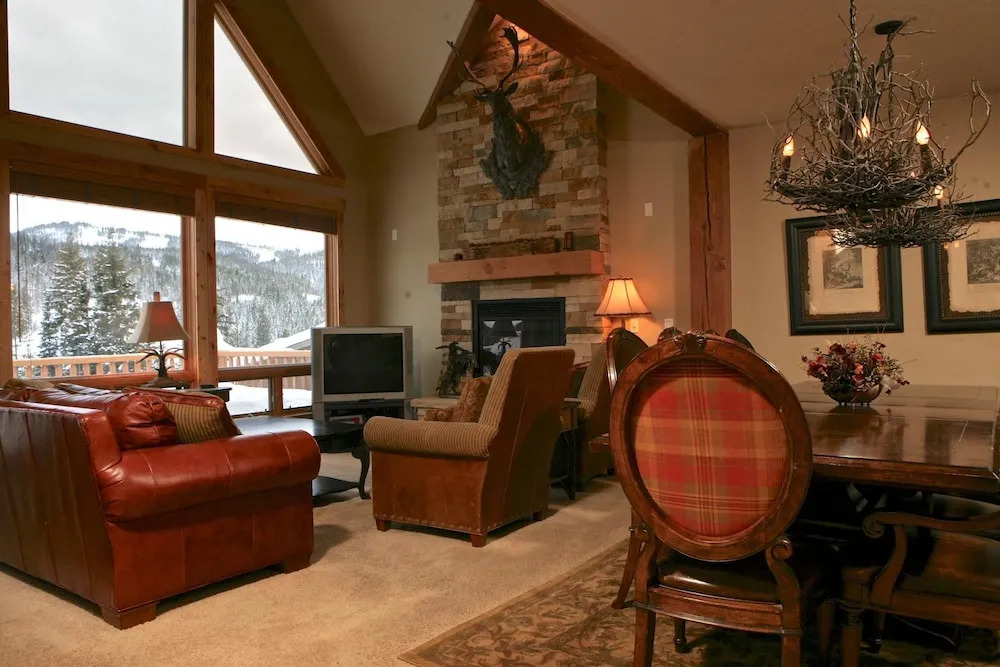 Lakota Antlers 200 5 Bedroom Holiday Home by Winter Park Lodging Company