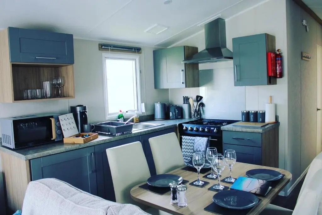 J2 static caravan at Fairway Holiday Park