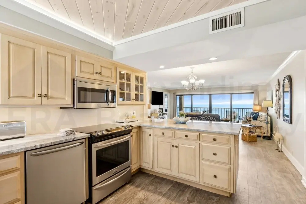 667 Amelia By The Sea 3 Bedroom Condo