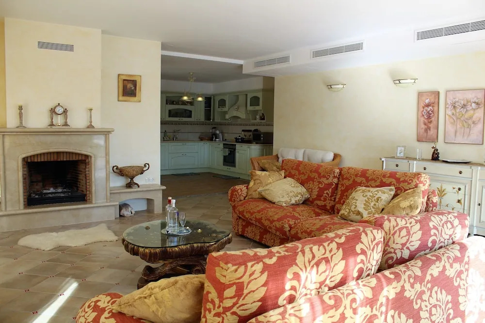 Villa 8003 Freser 4