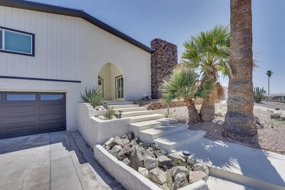 Pool, Game Room, Hot Tub: Lake Havasu City Oasis!