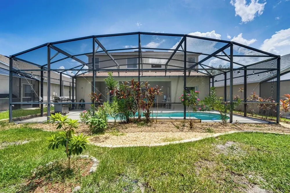 10 Mi to Parks: Spacious Kissimmee Home w/ Lanai!