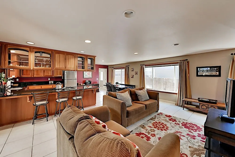 1929oaks 3 Bedroom Home