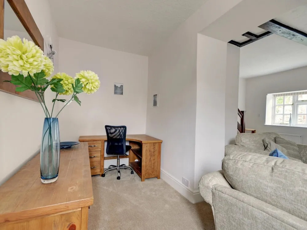Holiday Home with Spacious Garden near Beach in Instow