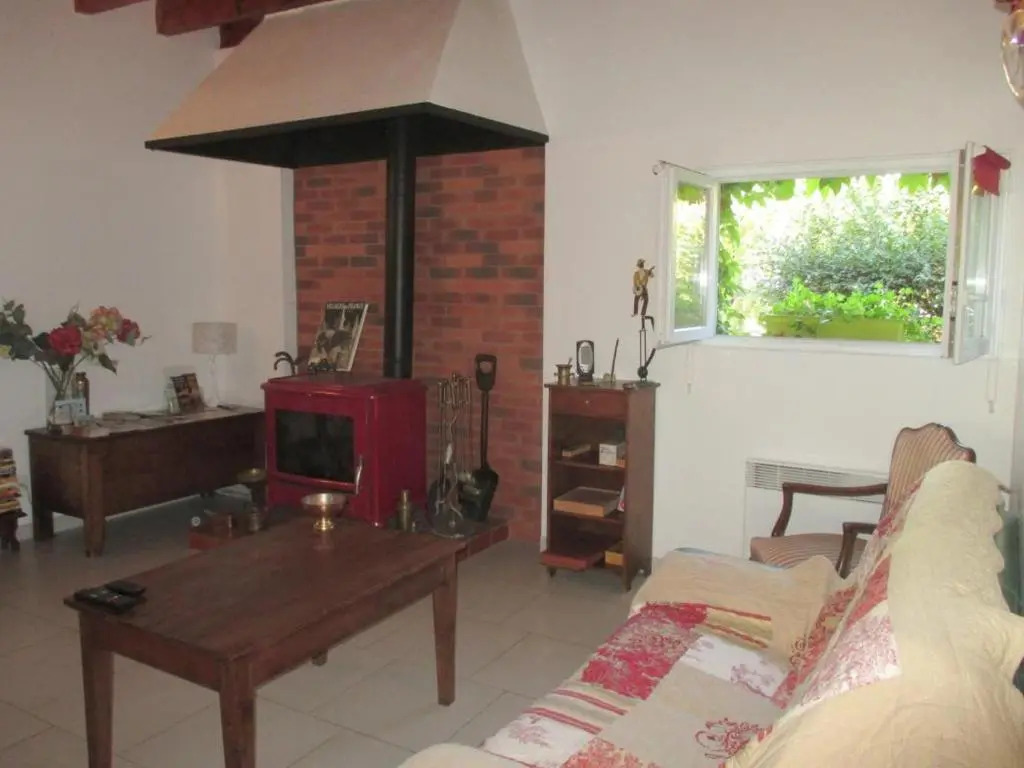 Maison rénovée avec piscine et jardin à Moulins - FR-1-489-324