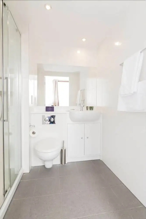 Beautiful Apartment In Vibrant City Centre!