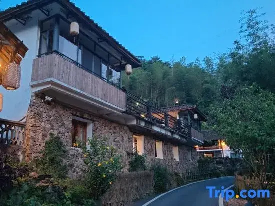Sanjing Shanju Guesthouse