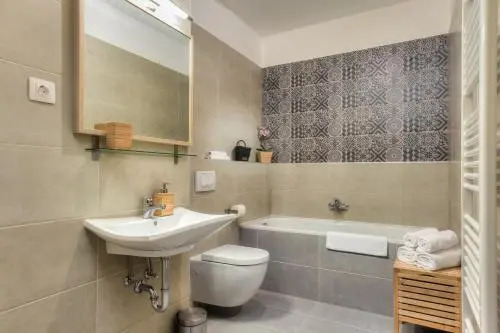 PR6 Apartments