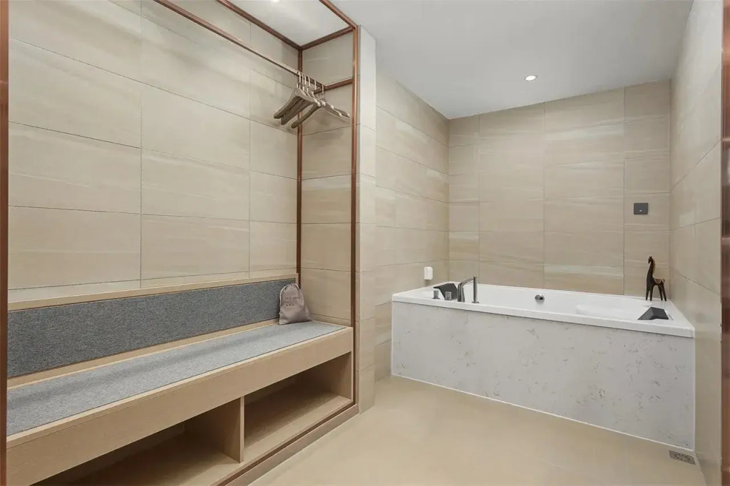 Lavande Hotel (Foshan Wisdom New City)