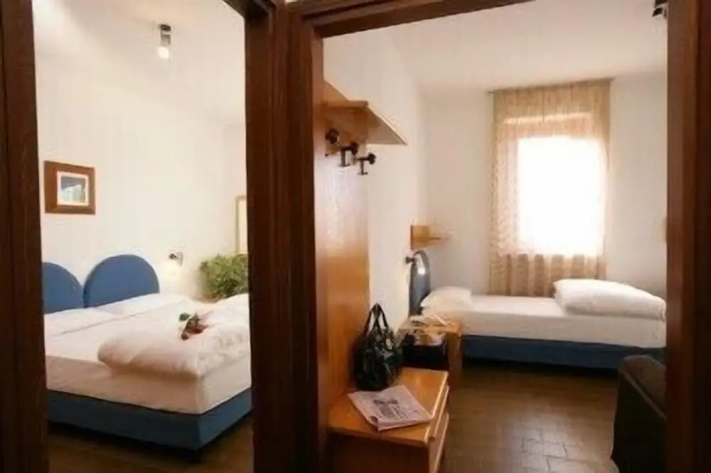 Hotel Costaverde "ai Roni"