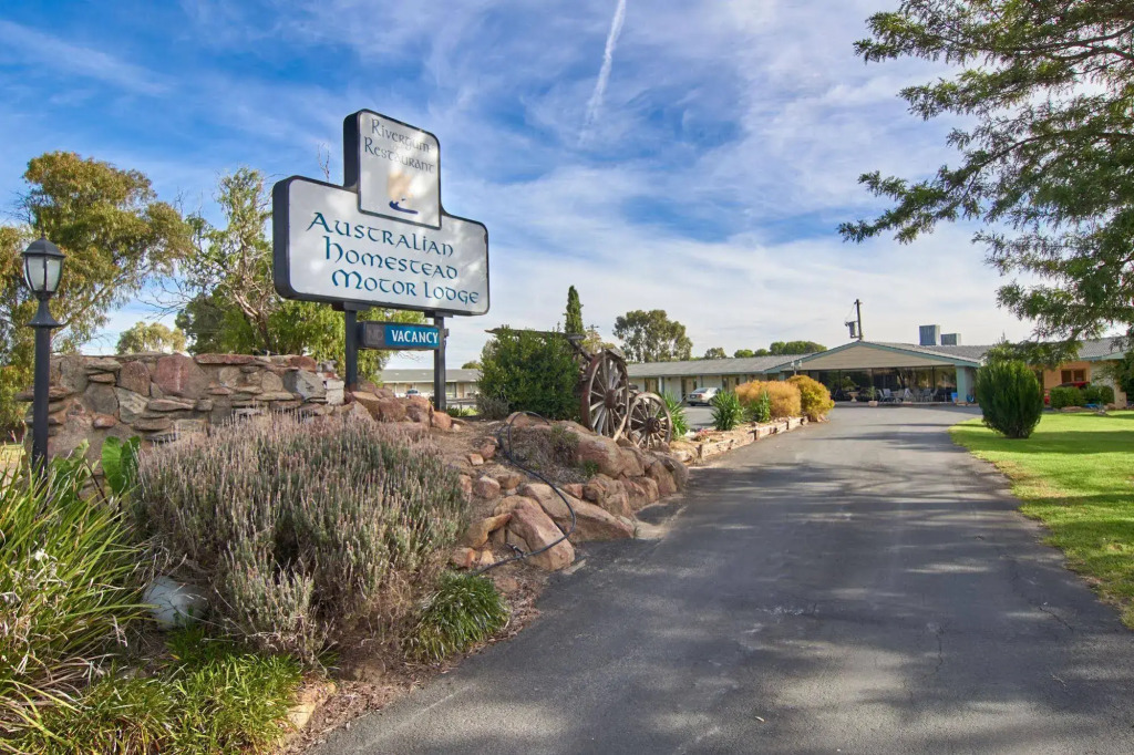 Australian Homestead Motor Lodge