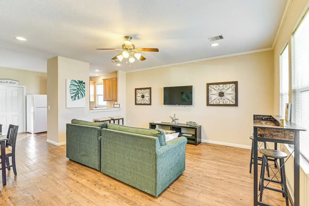 1/2 Mi to Galveston Strand! Coastal Haven w/ Deck