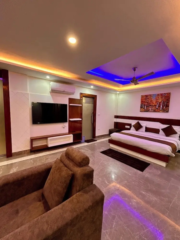 Hotel Shivalaya by Kuumars