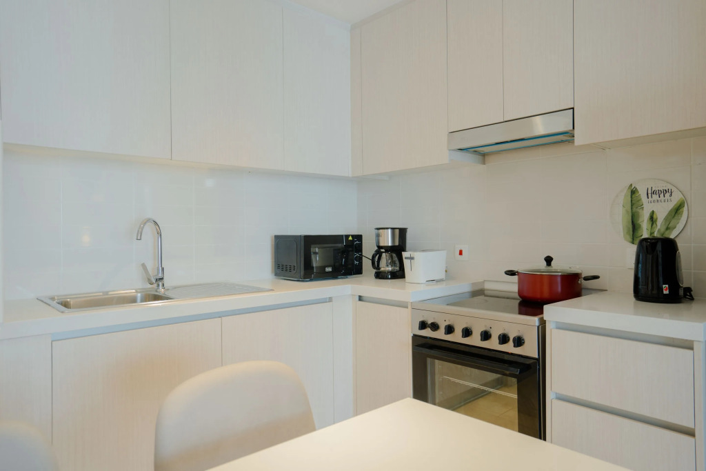 Nasma Luxury Stays - Water's Edge in Yas