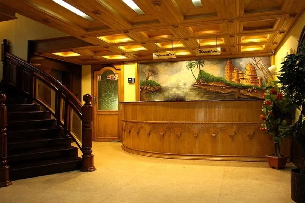 skypalace hotel