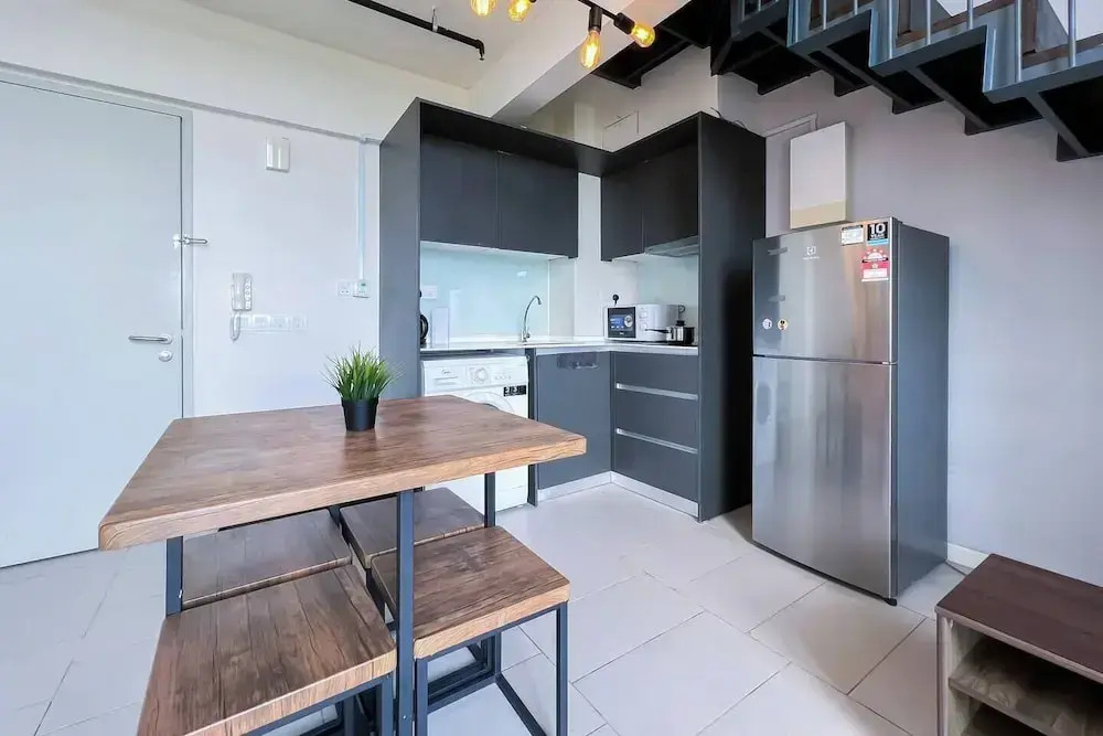 Tamarind Luxury Condo by Smarthome