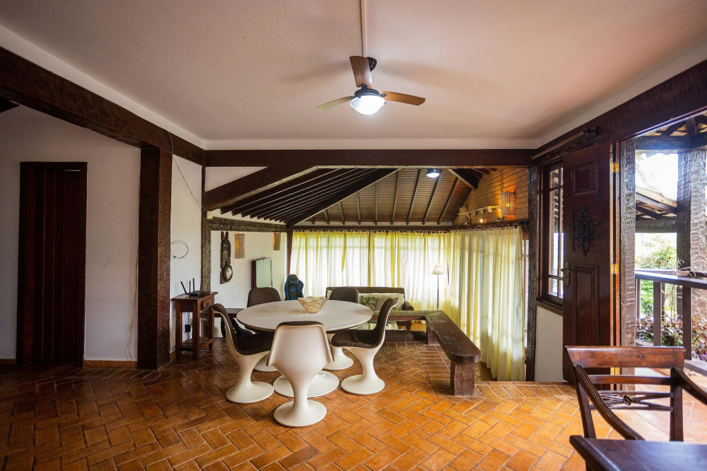 Casa Duplex Em Manguinhos Com Piscina | E 266