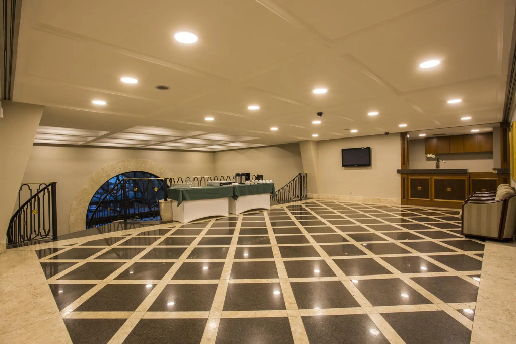 Estanplaza Nações Unidas
