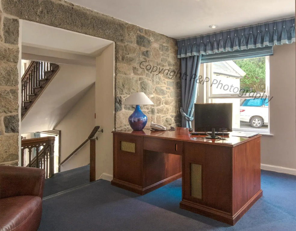 La Fregate Hotel