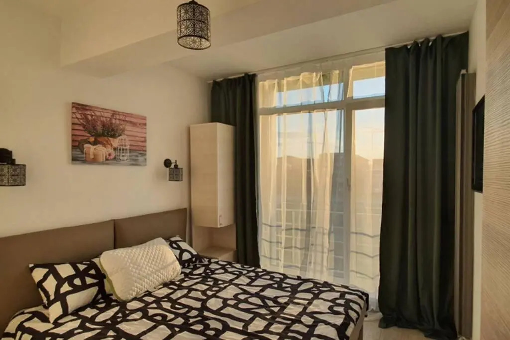 On Beach-Mamaia Residence