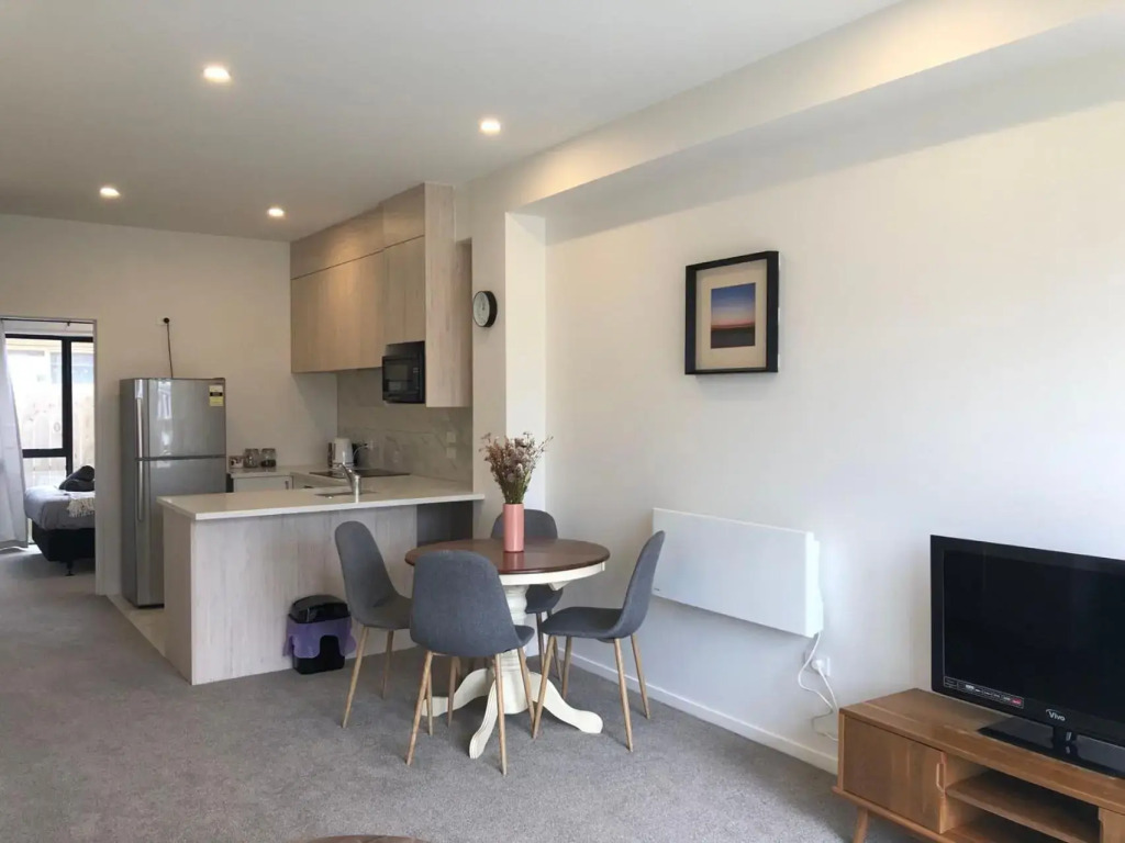 Cozy Brand New Townhouse 35